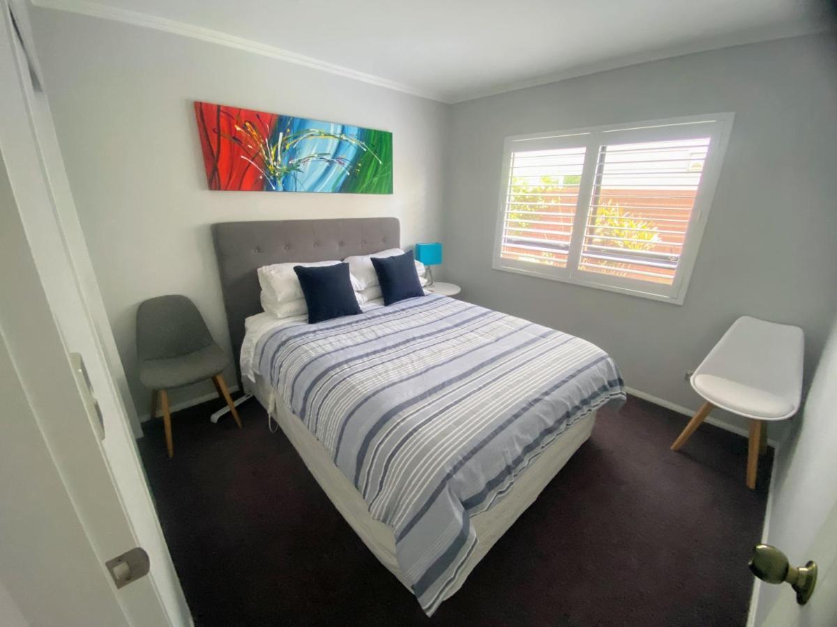 Superb beachside location, private&tranquil Appartamento Mount Maunganui Esterno foto